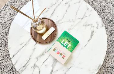 NEW cozy getaway near Mt Monadnock with hot tub - Foto 36