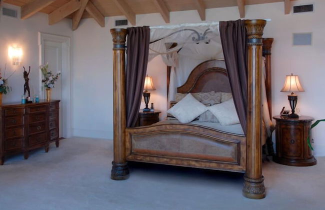 The Stradella Court Mansion - Photo 4