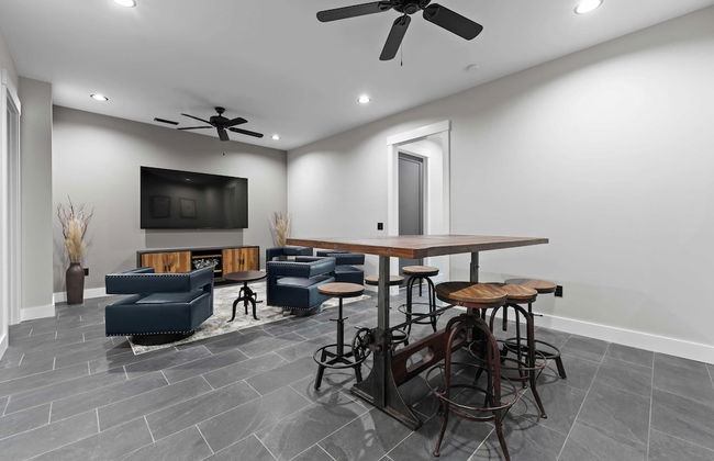 Blue Heron & Gray Fox by Avantstay 2 Lakefront Homes, Sleeps 44 Pool, Dock, Theater - Foto 44