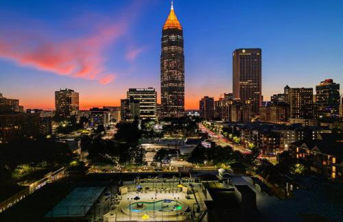 Luxury King Bed Suite - Pool - Gym - Parking - Foto 45