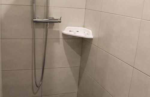 Appartement Central à Briey : 2 Ch, Cuisine équipée, Proche Commerces et Activités - FR-1-584-105 - Foto 10