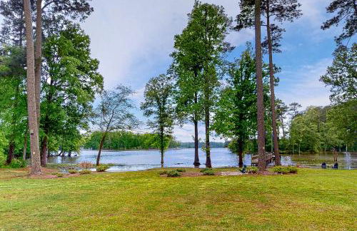 Large Waterfront Lake Murray Home with Dock - Foto 31