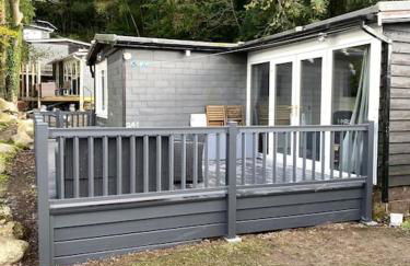 Stunning 3 Bed Riverside Cabin in Snowdonia - Photo 43