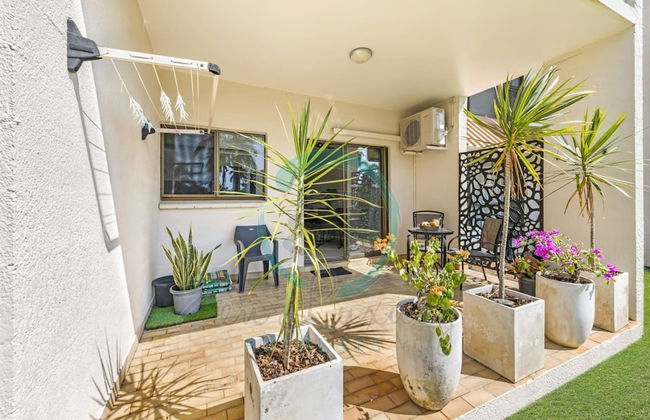 Zen Offshore Front Porch Lawn Outdoor Dining - Foto 13