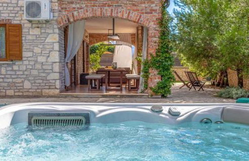 Nice Home In Cabrunici With Wifi - Foto 17