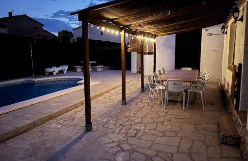 Casa con piscina y barbacoa - Foto 6