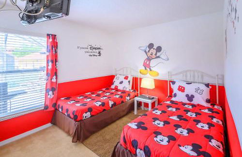 4BR Family Resort Home - Private pool & Games Room - Foto 50