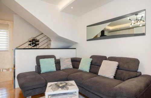 Apartment Tikvarin, Kaštel Kambelovac - Photo 28