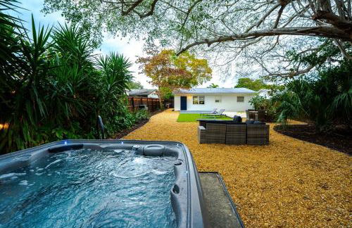 East Boca Getaway with Hot Tub Near Beach and Mizner Park - Foto 28