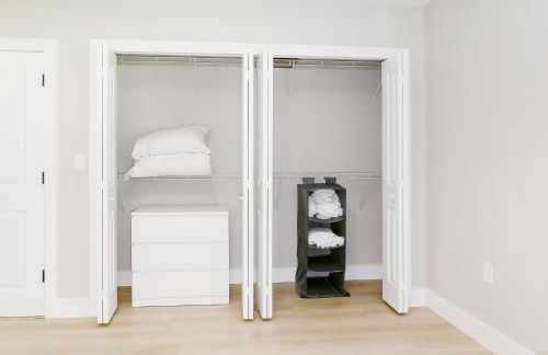 New 6min to 3 Sister Springs, Spacious, Fun with Game Room - Foto 29