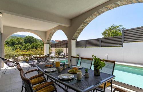 Villa Eden with heated pool - Foto 1