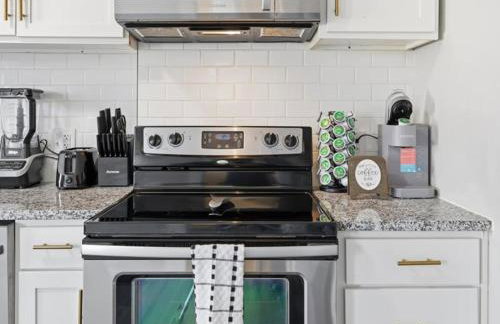 Prime Downtown Indy House Close to DT Indy - Photo 10