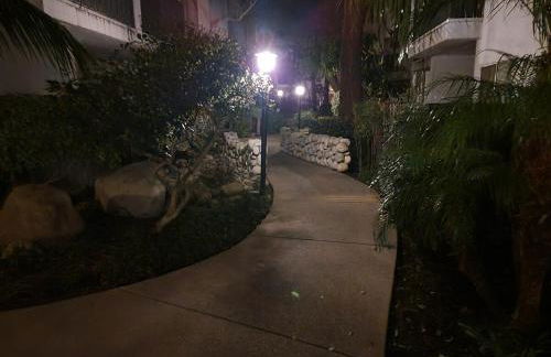 A Tranquil Retreat in Tarzana CA - Foto 46