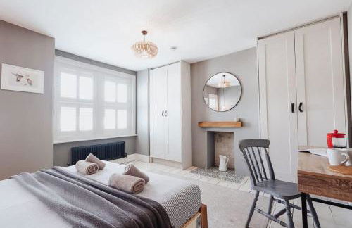 Salterns House - Coastal Escape near Sandbanks - Photo 11