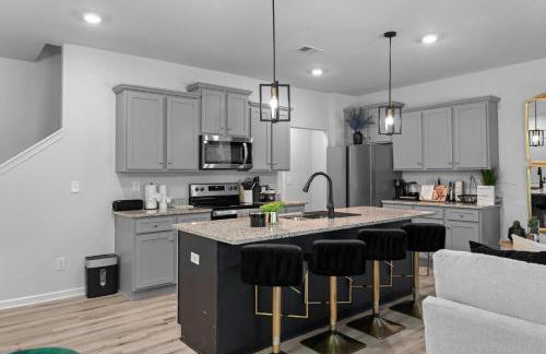 Beautiful New Townhome 25 mins from Metro Atlanta - Foto 7