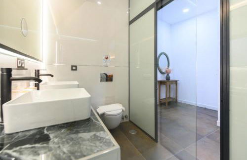 Elegante piso de dos dormitorios en el corazón de Malasaña, Madrid Temporal DFE11SI - Foto 38