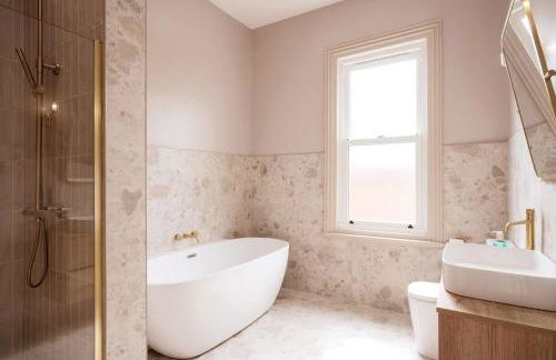 Our House Collective - Luxury Stay in Lincoln City Centre, Hot tub, Sleeps 16 - Foto 44