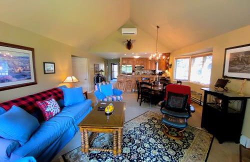 F8 Luxurious Mt Washington Hotel golf course home Wifi cable air conditioning - Foto 17