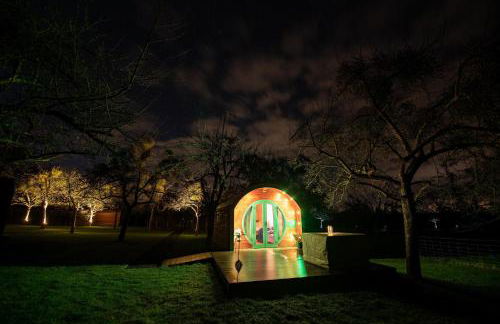 Orchard Farm Luxury Glamping and Campsite - Photo 32