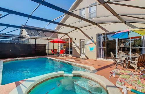 Spacious retreat w pool & game room - Foto 58