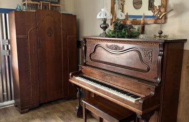 6 bedrooms! Family friendly! Spacious! PNW Rustic! - Photo 6