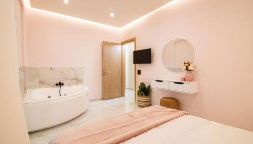 Almond Jacuzzi Suites - Private Jacuzzi - Self Check-In - Free & Easy Street Parking - Foto 5