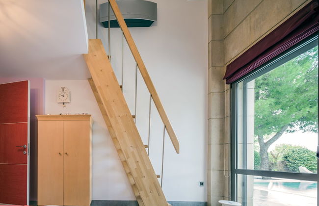 Minimal Blue Villa - Photo 11