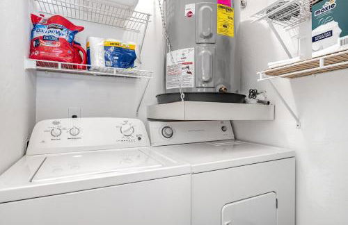 Bright King Bed Escape Pondview Half mile to Beach - Foto 4