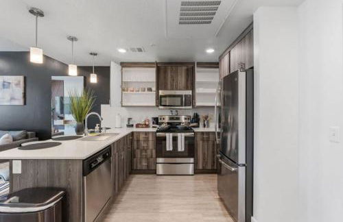 Cozy 1BR w Parking, Near Temple Sq & Delta Ctr - Foto 16