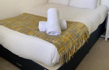 Large 6BR Home Sleeps 12 Free Parking & WiFi - Foto 20