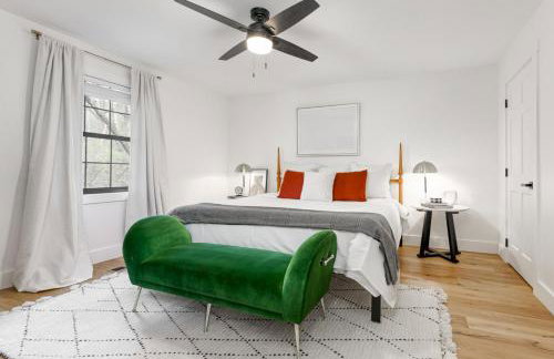 Smokys Landing Disc Golf Game Room Hot Tub - Photo 16