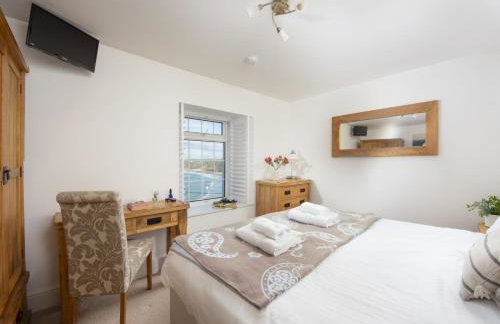 Little Adanac - Photo 22