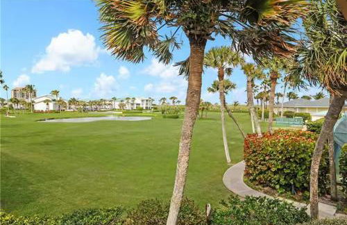 Excellent beach front community, golf course, tennis, sunny weather year round! - Foto 32