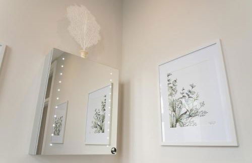 The Regal Apartment - Photo 25