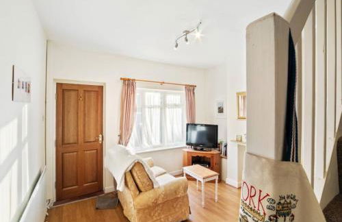Pass the Keys 55 Heworth Village Wonderfully Cosy Family Home in York - Foto 4