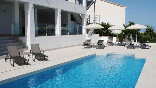 Luxury villa with heated pool for 12 to 14 people - Photo 2