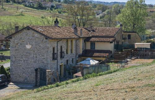 La Corte in pietra di Betty- Oltrepò Pavese - Pavia - Foto 3