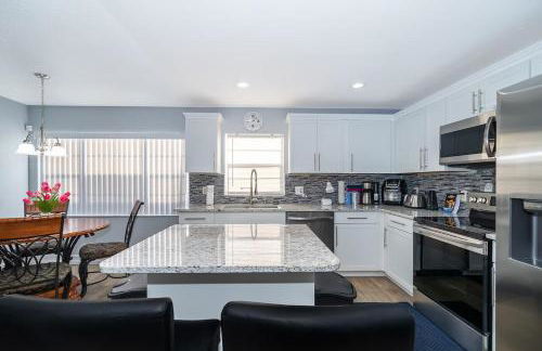 4820 JAMAICA LANE 4BED - Foto 16