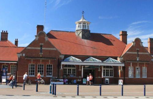 2 Bedroom Seafront Apartment - Foto 39