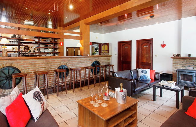 Group Getaway With Sauna - Photo 14