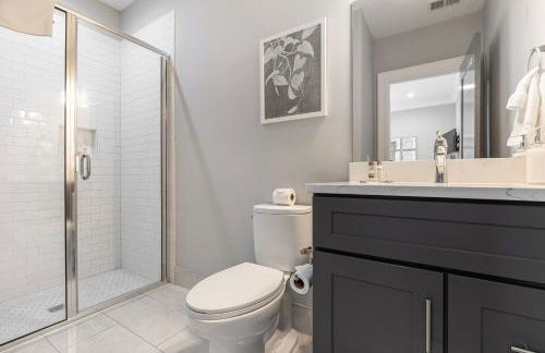 The Santee Suite at 122 Spring - Foto 11