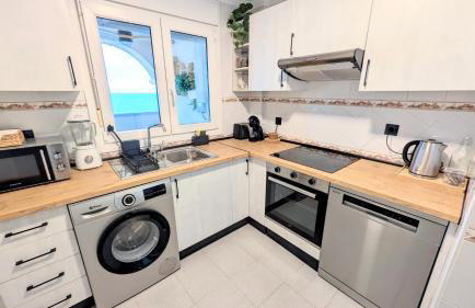 Elegant Sea View Apartment Near Beach & Train - Foto 53