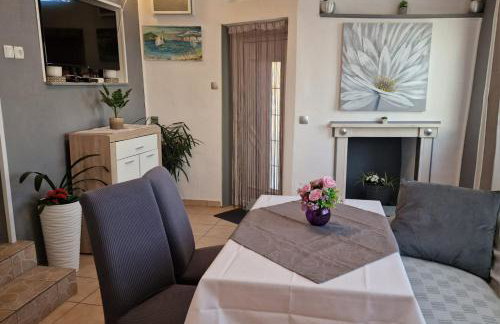 Apartment Ana Lozica with terrace - Foto 16