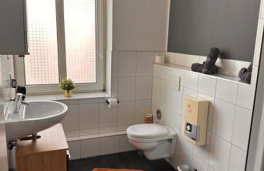 Stylische Studios Würselen Nähe Aachen, WLAN, Netflix, kostenlose Parkplätze, modern & gemütlich - Foto 11