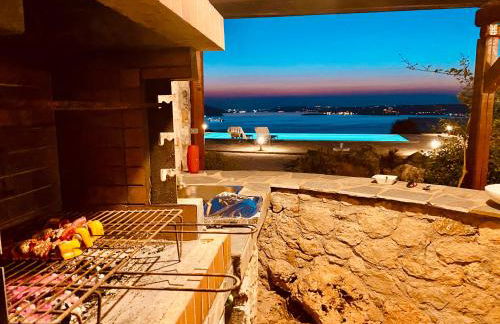 MOKKINO garden level private pool outdoor kitchen - Photo 8