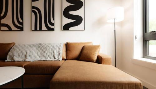 Above The Roots - Sophisticated 1BD Retreat - Photo 4