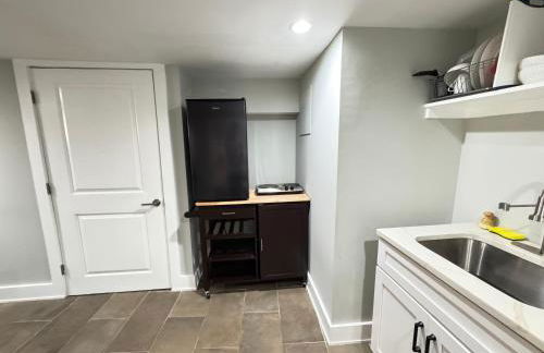 NIce Updated Basement in DC near transportation - Foto 11