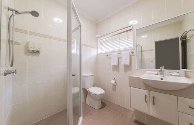 Apartments on Palmer - Photo 20