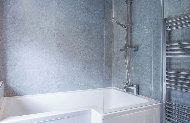 Hill House - 4 Bedroom - Llanrhidian - Photo 57