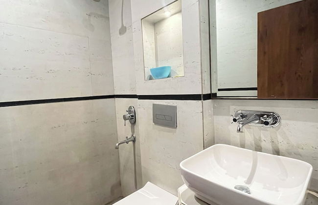 The Saroja Grand Villa Resorts - Photo 22